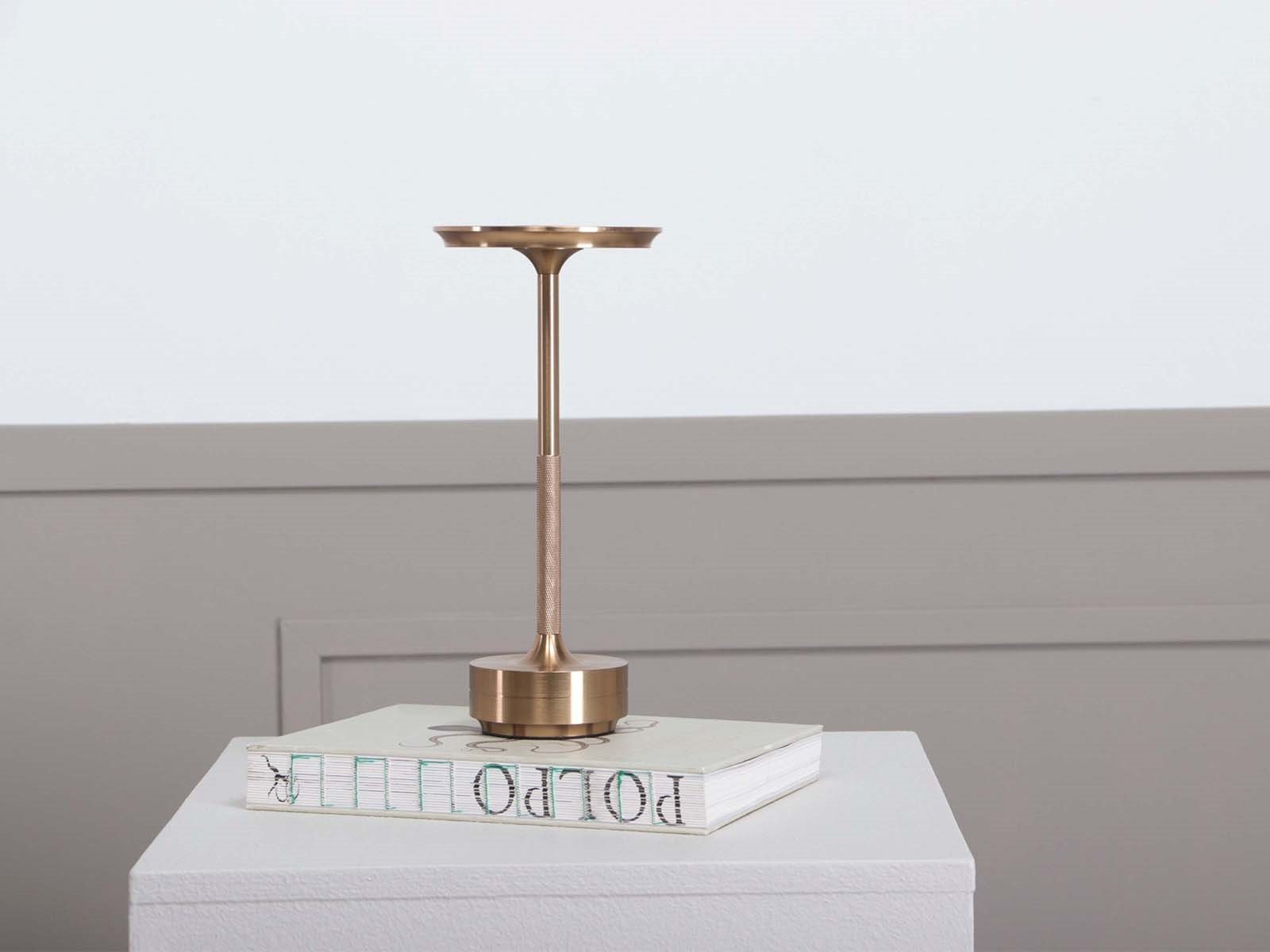 LED Bordlampe Ava, Guld