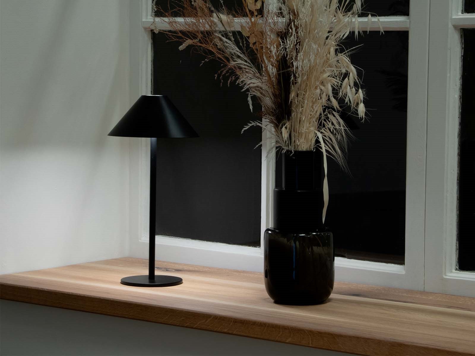 LED Bordlampe Era, Sort