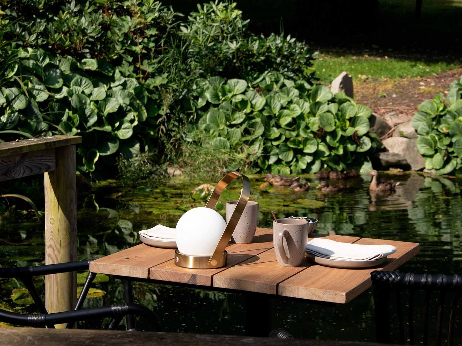 LED Bordlampe Dione, Guld