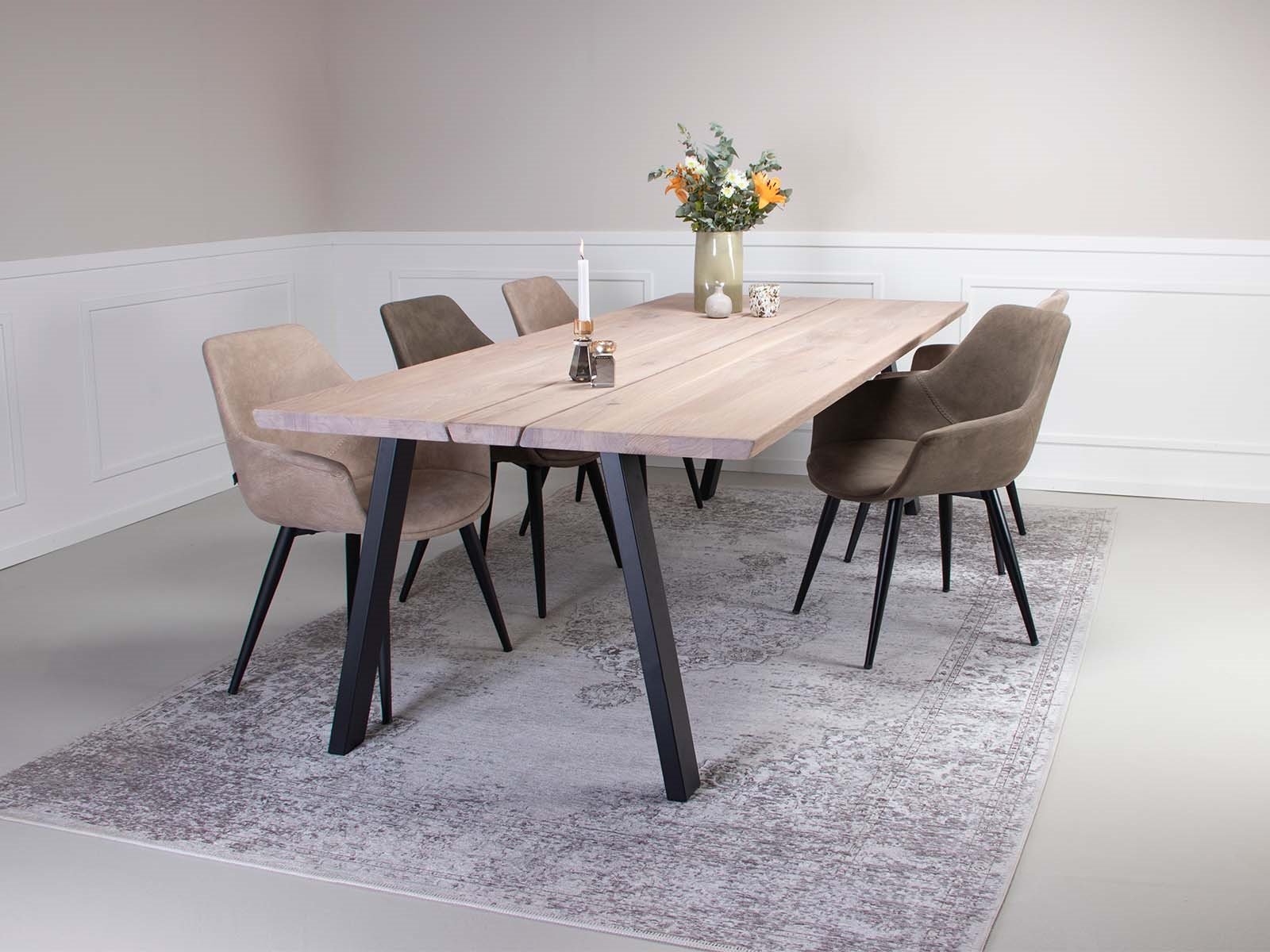 Spisebordstel (Model: Slanting base)
