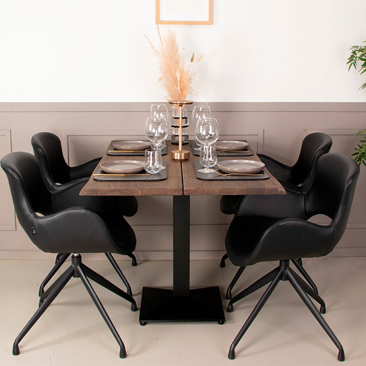 Caf�-/bar-/sofabord i massiv eg - 130 x 72 cm - valgfri farve (Curve)